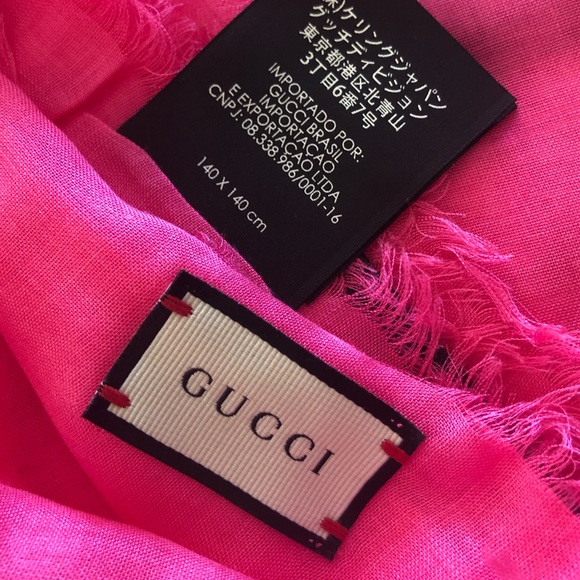 Brand New 💯% Authentic GUCCI  SCARF - Picture 3 of 7